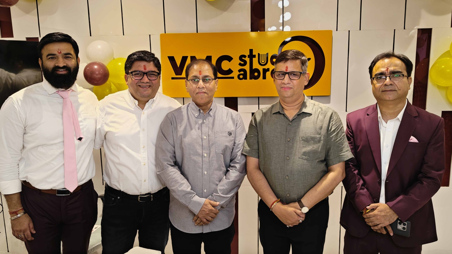 विद्यामंदिर क्लासेस शुरू किया पहला स्टडीए ब्रॉड सेंटर