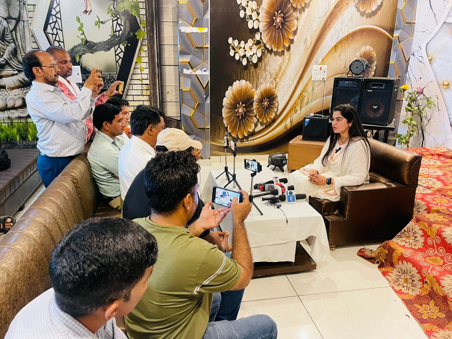 बरवाला को राजनीतिक परिवर्तन की अवश्यकता – संजना सतरोड़