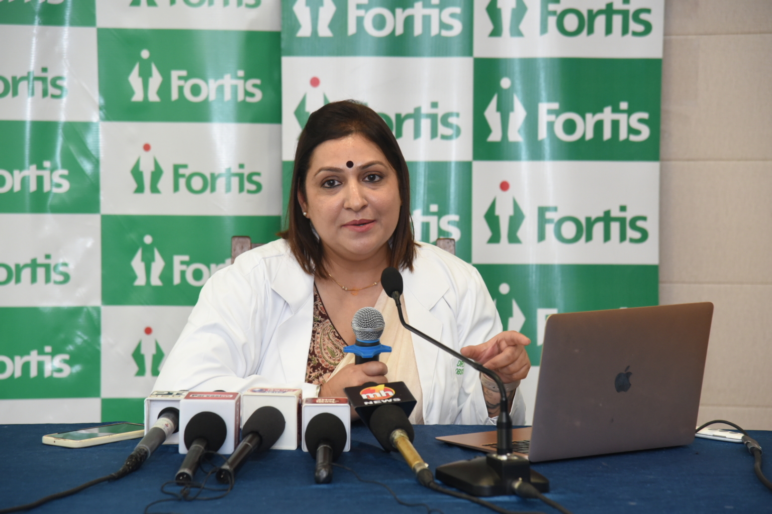 वार्षिक स्टेज शो राज़मटाज़ में मानव मंगल के स्टूडेंट्स की हर प्रस्तुति में दिखी काबलियत