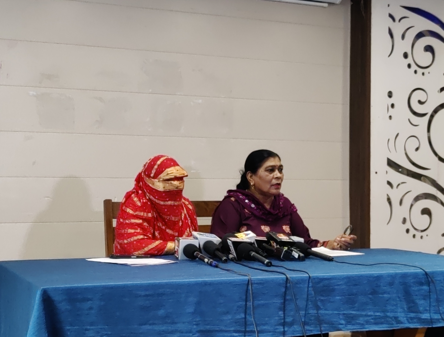 हरियाणा की पीड़िता किन्नर ने लगाई इंसाफ की गुहार , मरणव्रत पर बैठेंगी यदि 40 दिन में न मिला न्याय