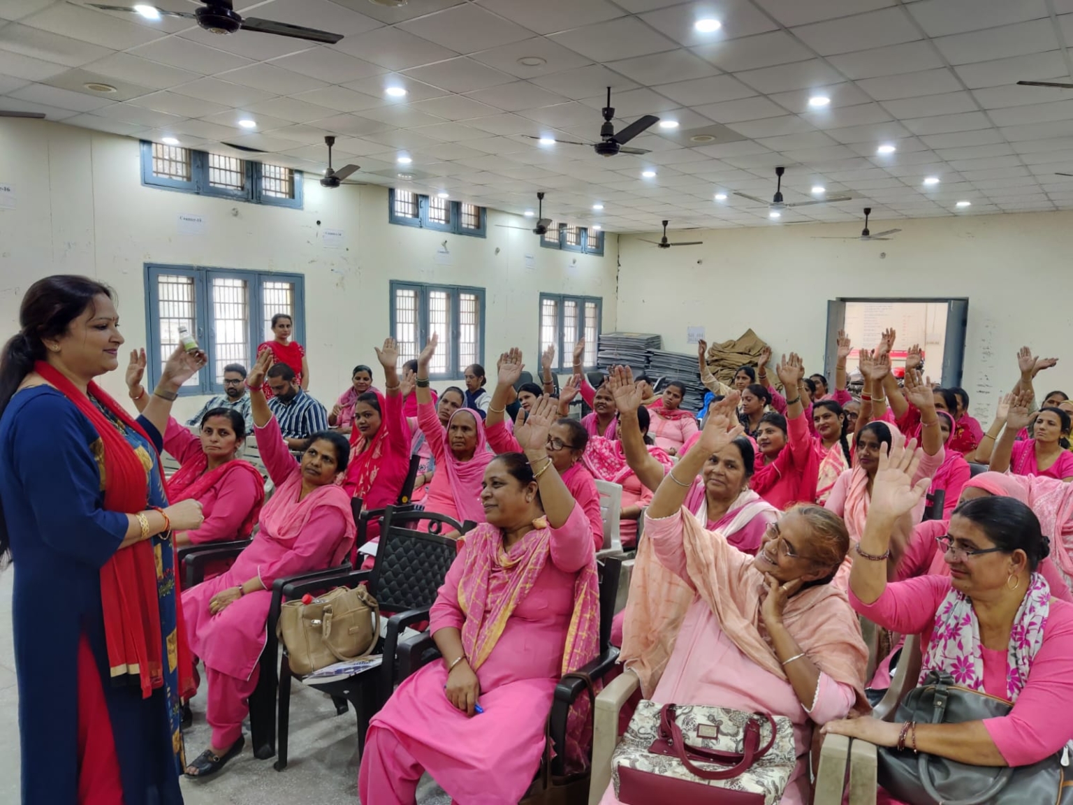 जल ही जीवन,जल का संरक्षण जरूरी,जल बचाव को लेकर शपथ दिलाई गई : रजनी गोयल