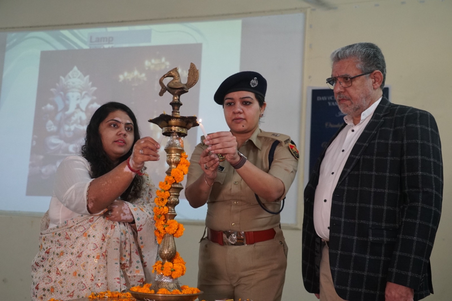 रैगिंग करना कानूनी व सामाजिक अपराध, सजा का है प्रावधान : हिमाद्री कौशिक