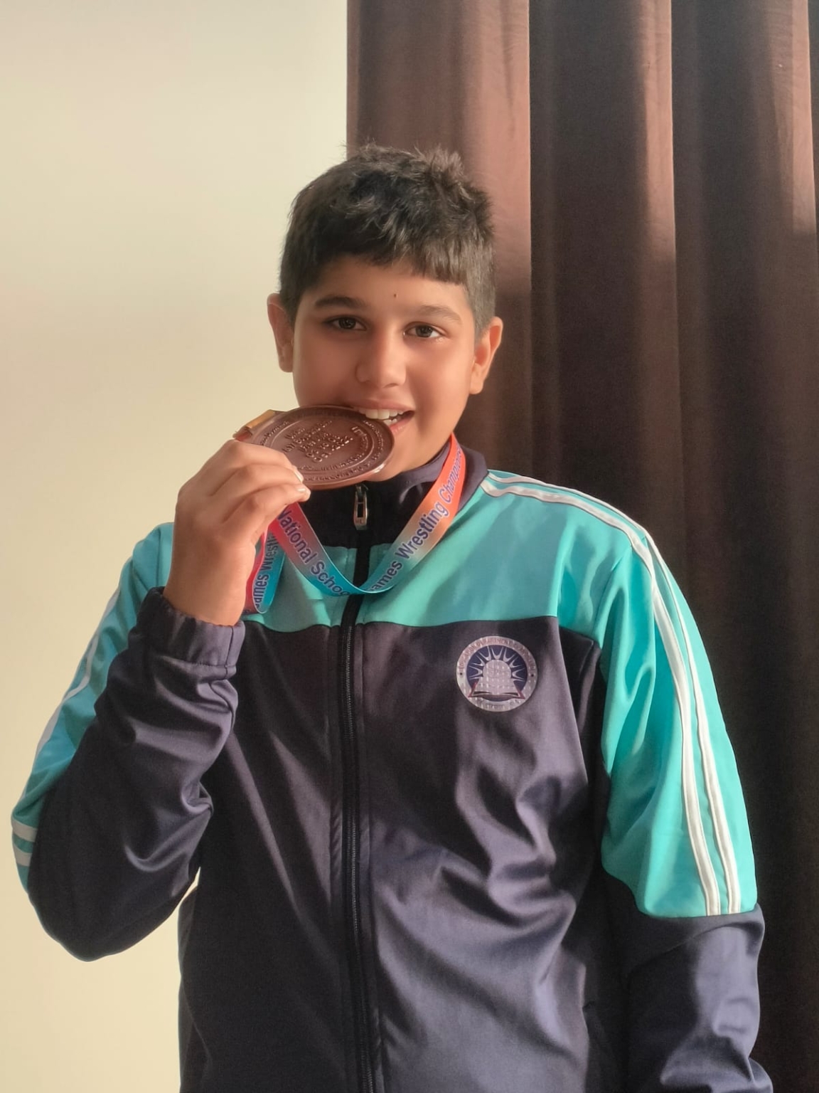 गोलू पहलवान की होनहार बेटी पूर्वी ने नेशनल गेमों में जीता ब्रौन्ज़ मैडल