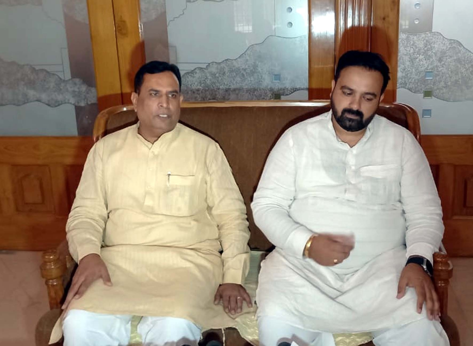 बीरेंद्र सिंह अनुभवी नेता, पार्टी उनकी सलाह को हल्के में नहीं लेती : कैप्टन अभिमन्यु