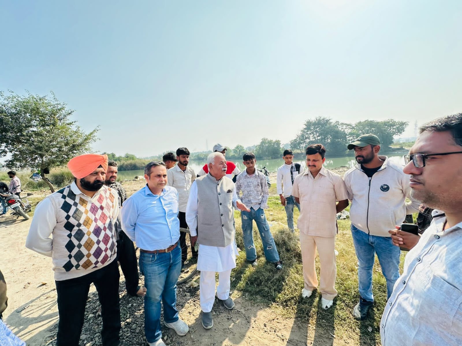 सिटी विधायक घनश्यामदास अरोड़ा ने छट पूजा की तैयारियों को लेकर घाटों का किया निरीक्षण