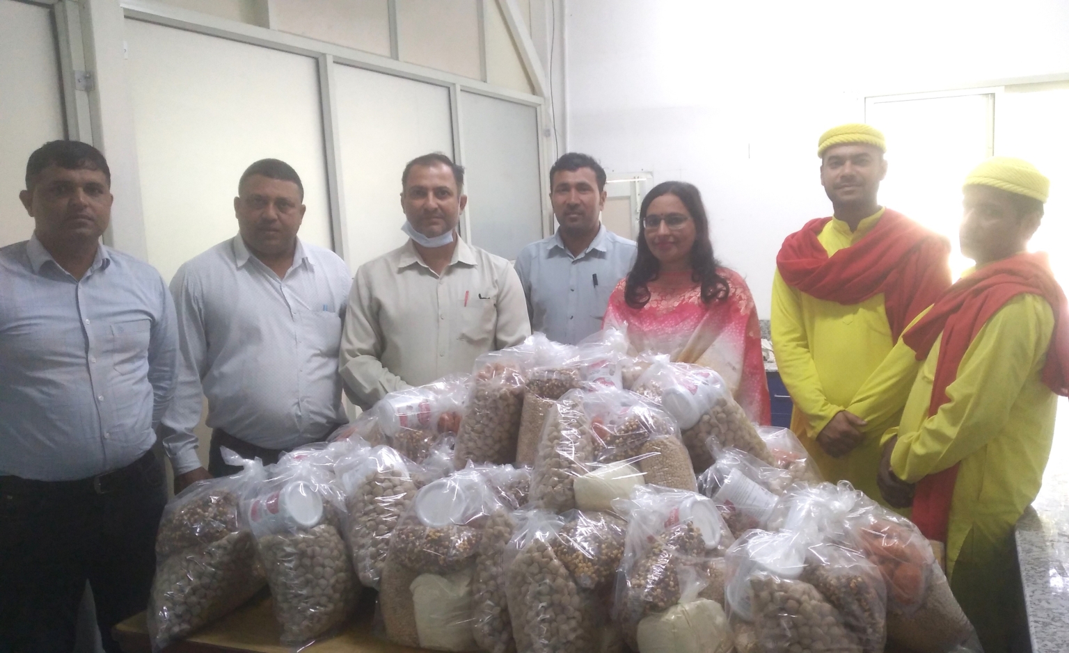 विश्वास फाउंडेशन ने 25 टीबी ग्रस्त मरीज़ो के लिए डोनेट की प्रोटीनयुक्त पोषक डाइट