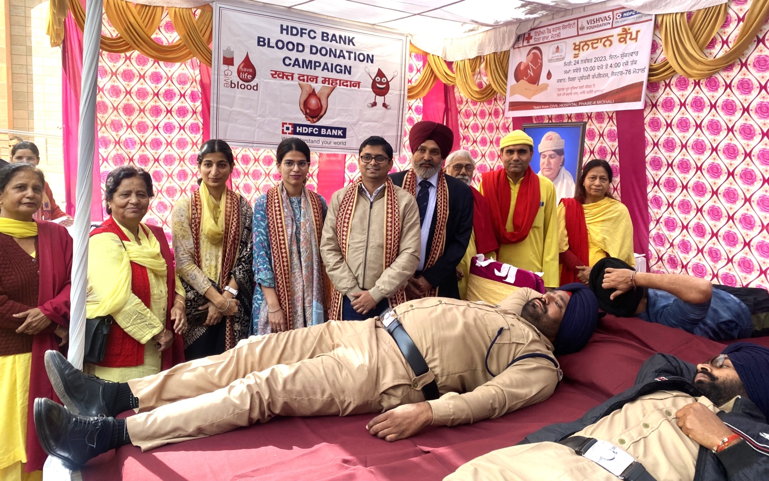 जिला प्रशासनिक परिसर मोहाली में किया 45 युवायों ने रक्तदान