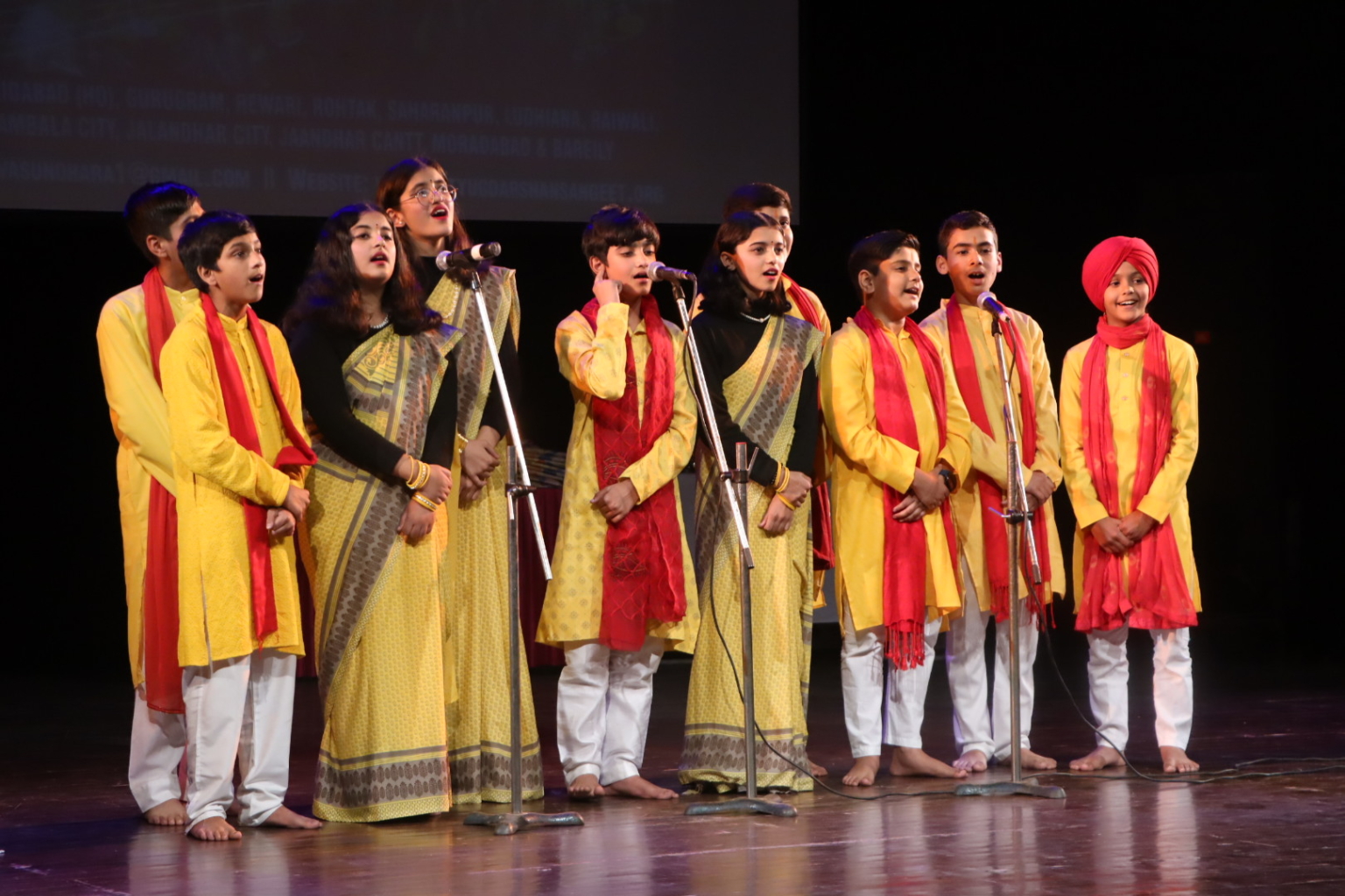 दिव्यांग बच्चों की संगीतक कला से मंत्रमुग्ध हुए दर्शक