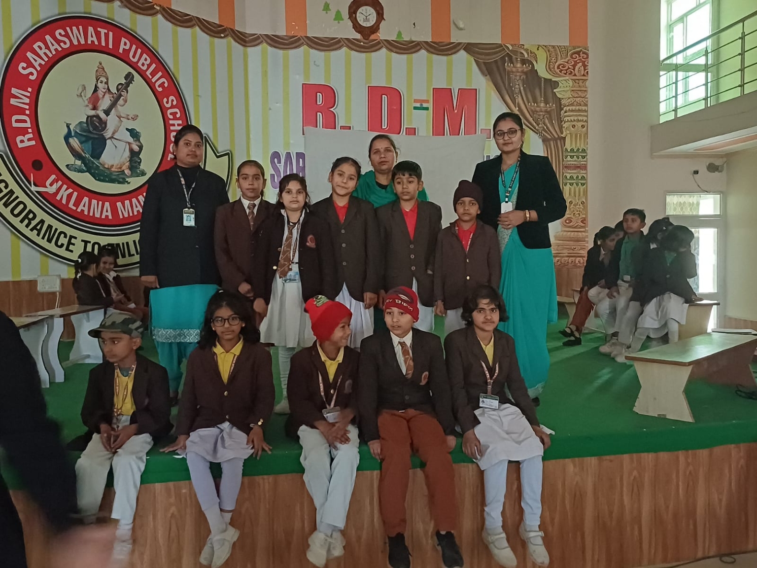 आर० डी० एम० सरस्वती पब्लिक स्कूल की मैथ प्रतियोगिता में नेहरू हाउस ने मारी बाजी