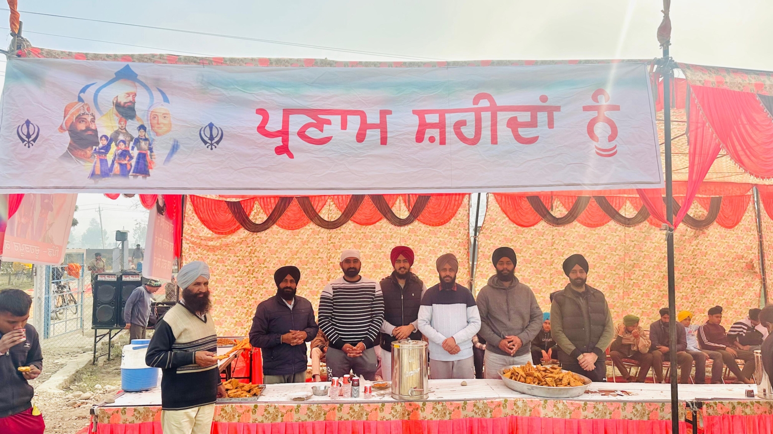 साहिबजादों के शहीदी दिवस पर चुहडपुर में लगाया चाय का लंगर