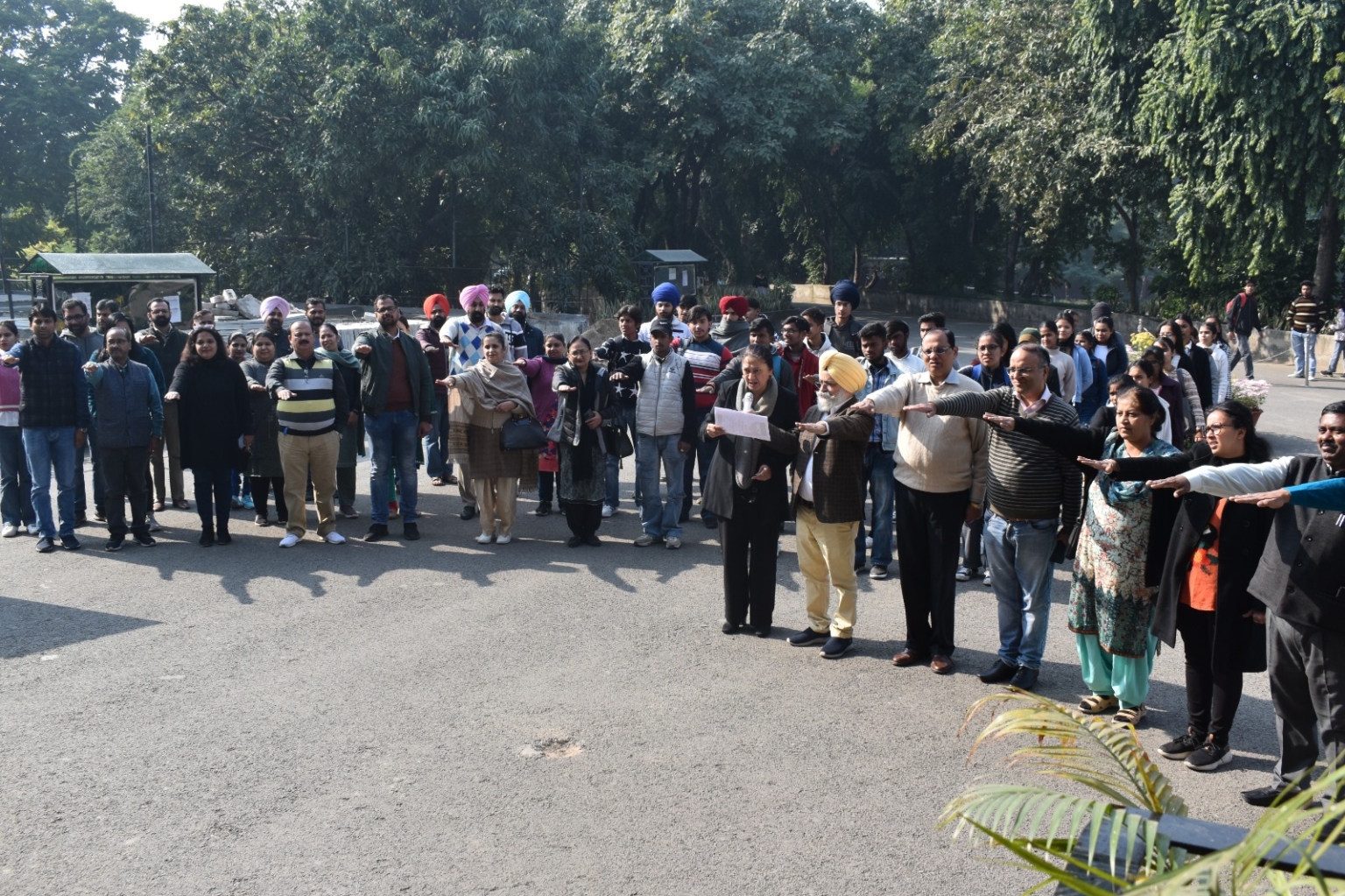 बाल भिक्षावृत्ति की रोकथाम के लिए शपथ दिलाई