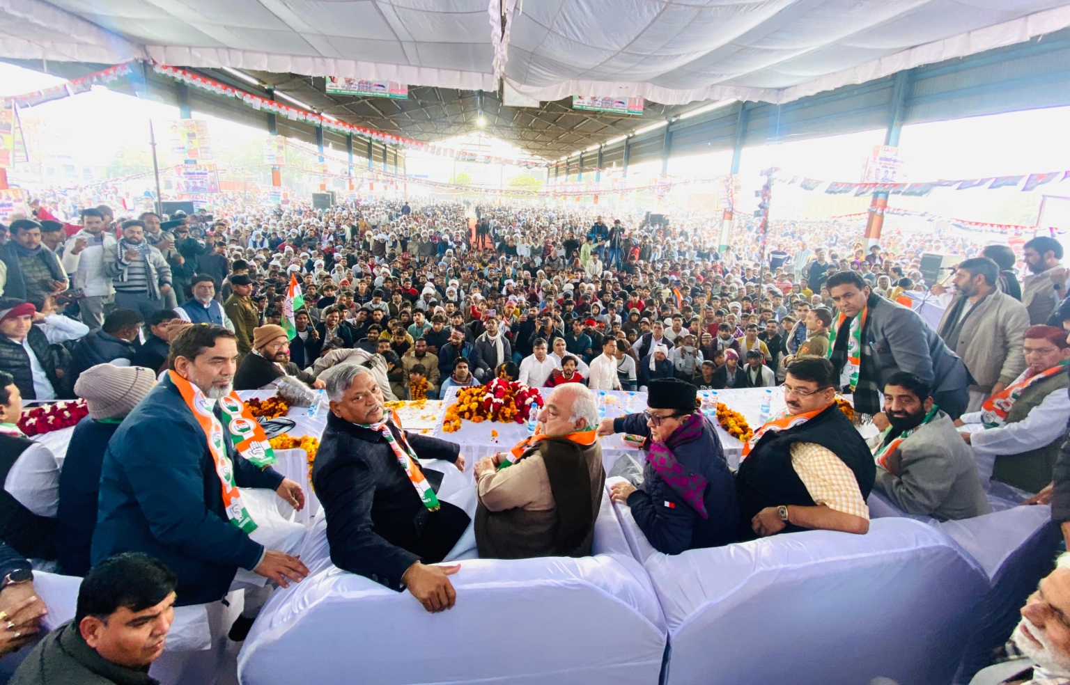 लोगों की हाजिरी और जोश के चलते बड़ी रैली में तब्दील हुआ कांग्रेस का कार्यकर्ता सम्मेलन