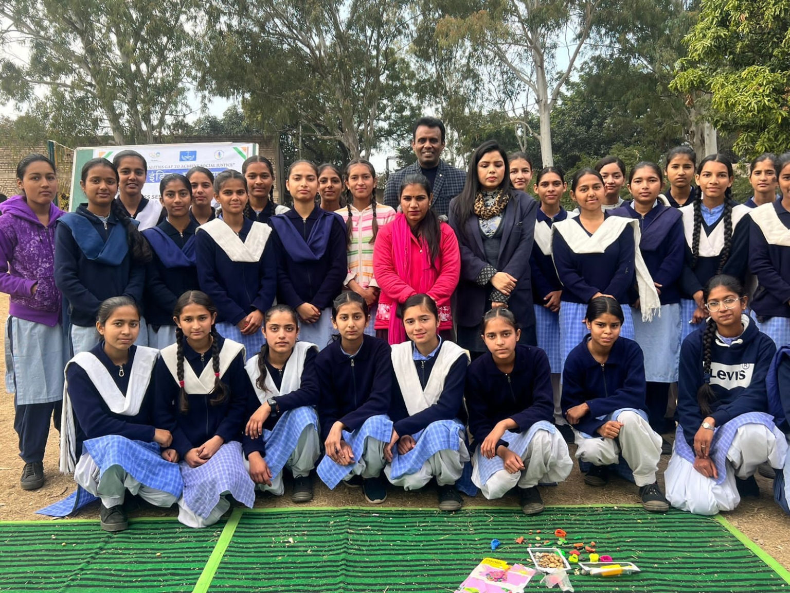 प्रणाम इंडिया फाउंडेशन द्वारा छात्राओं को जागरूक किया गया