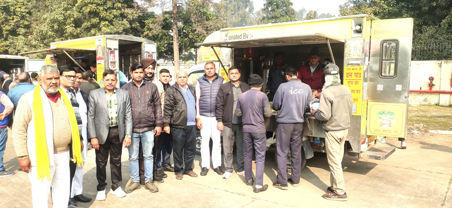 मंत्री कार अनुभाग हरियाणा के कर्मचारियों द्वारा विशाल भंडारा का आयोजन किया