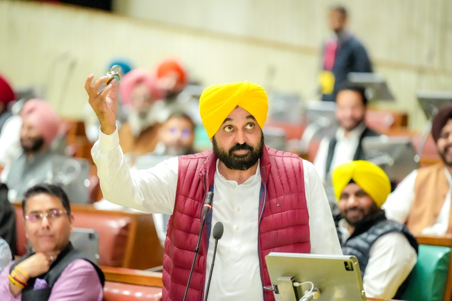 राज्यपाल के भाषण से भाग जाने पर विरोधी पक्ष पर जम कर बरसे मुख्यमंत्री