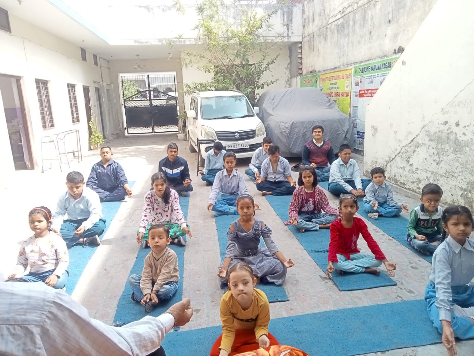 उत्थान संस्थान में दिव्यांग बच्चो ने मनाया अंतर्राष्ट्रीय योगा दिवस