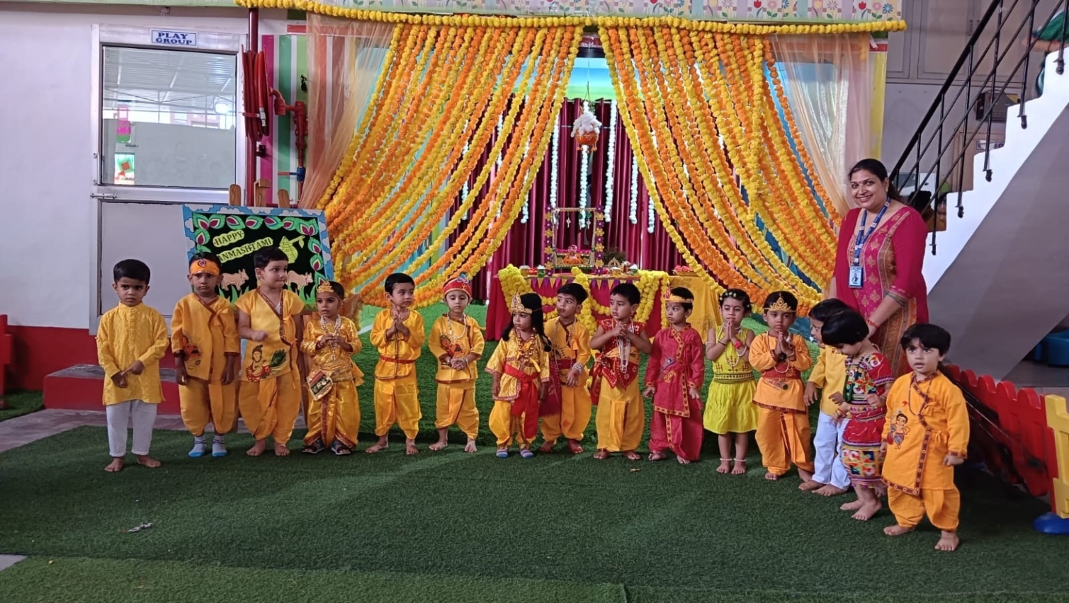 स्मॉल वंडर सैक्टर-15 में हर्षोल्लास के साथ मनाया गया जन्माष्टमी का पर्व