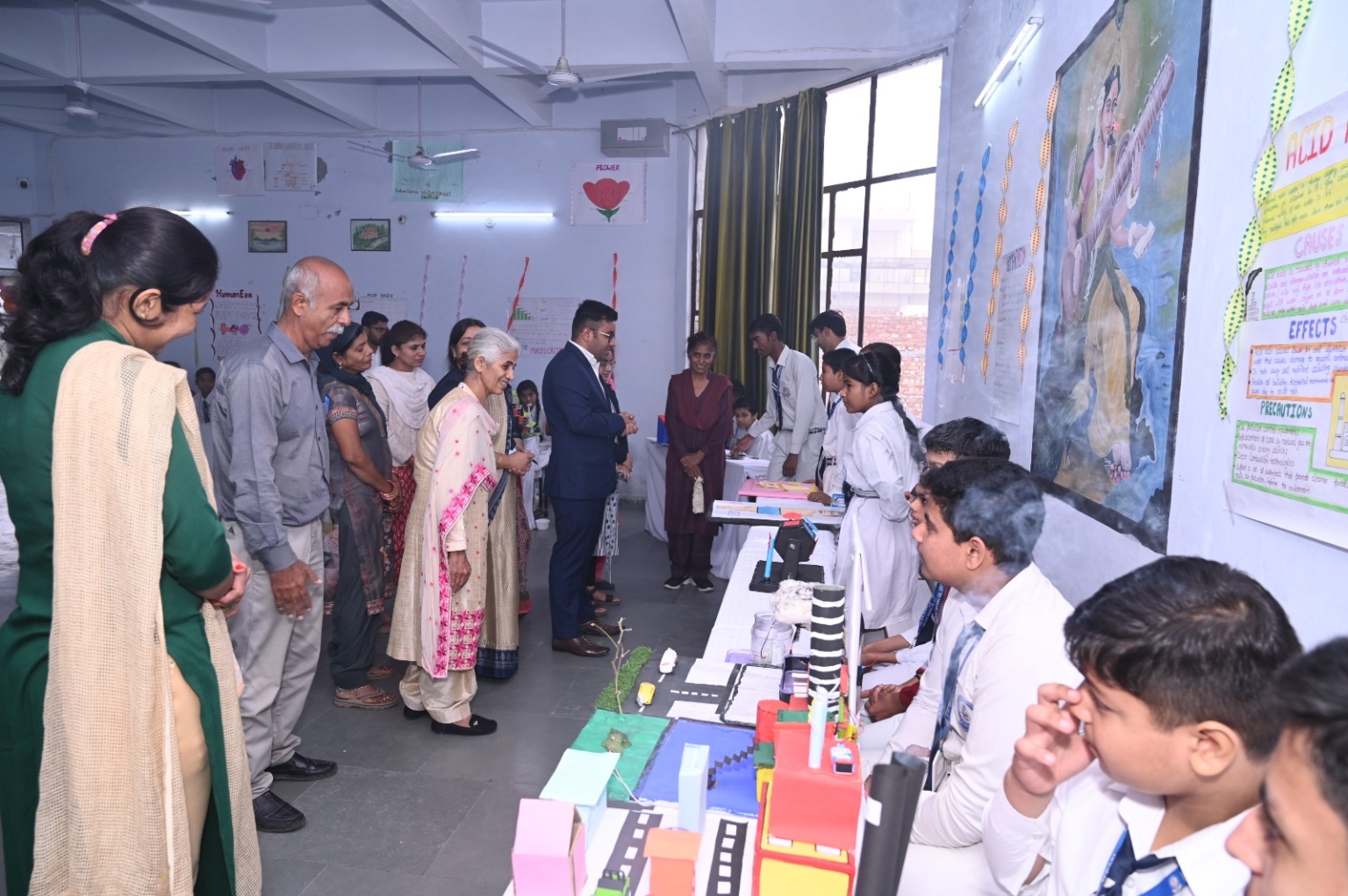 बी.डी. मॉडल सी. सै. स्कूल के छात्रों ने प्रस्तुत किये जल व पर्यावरण संरक्षण के मॉडल