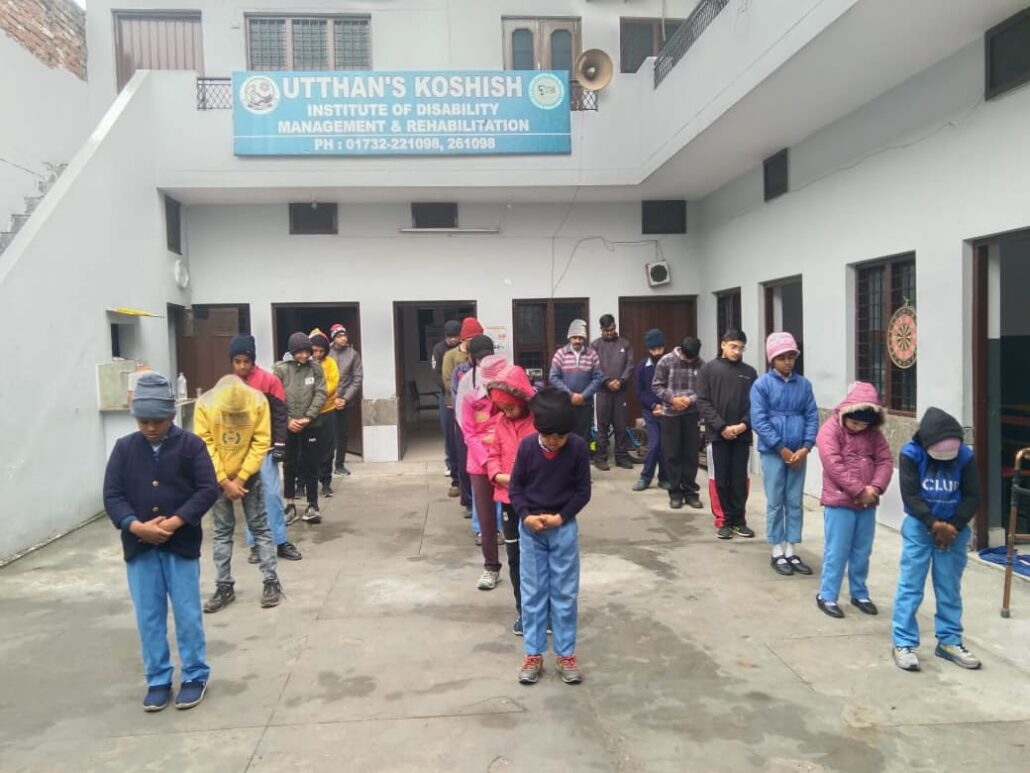 पूर्व प्रधानमंत्री डॉक्टर मनमोहन सिंह के निधन पर दिव्यांग बच्चो ने दी श्रद्धांजलि Disabled children