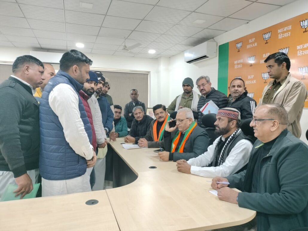 मुख्यमंत्री के नेतृत्व में सरकार पहले दिन से ही एक्टिव मोड में है : रणबीर सिंह रणबीर सिंह