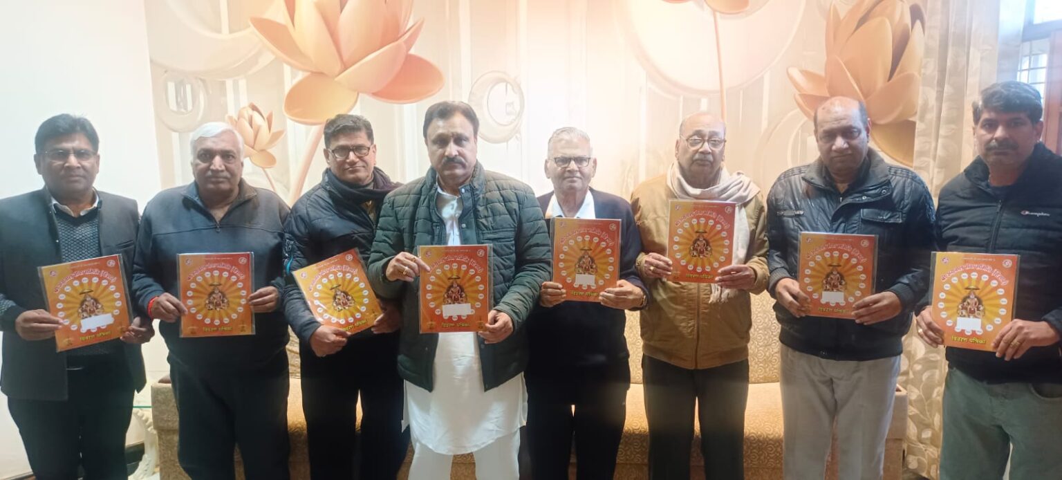 नर सेवा से सभी देवी-देवता प्रसन्न होते है : बजरंग गर्ग serving humans