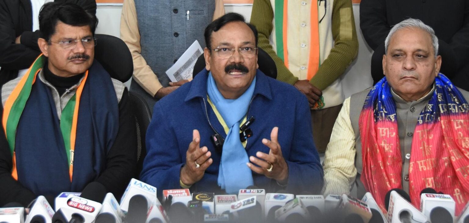 किसानों के लिए अनेक योजनाएं बनाई है सरकार ने : सांसद schemes for farmers