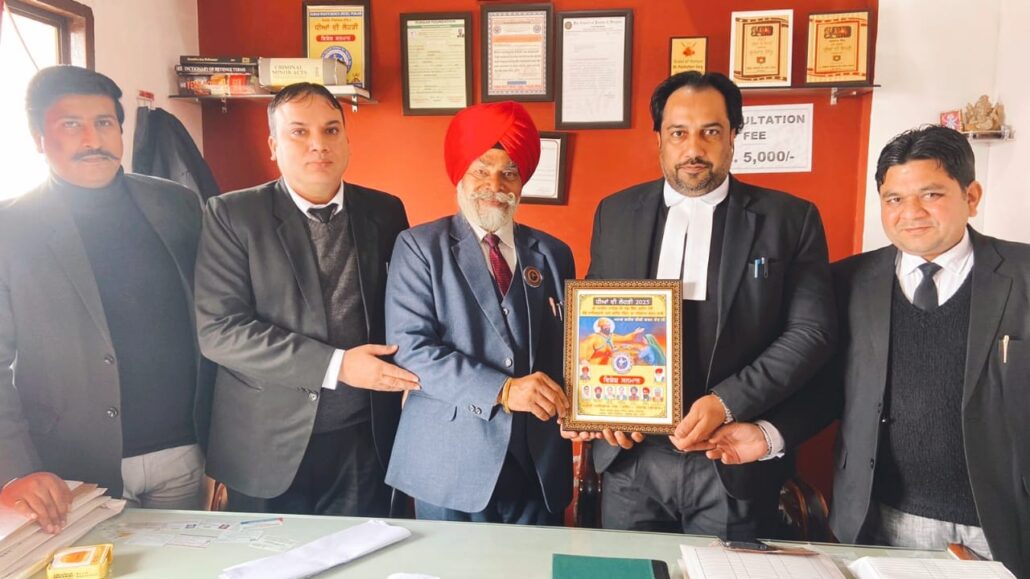 ਐਡਵੋਕੇਟ ਪਰਸ਼ੋਤਮ ਗਰਗ ਨੂੰ ਮੰਚ ਦਿੱਤਾ ਗਿਆ ਵਿਸ਼ੇਸ਼ ਸਨਮਾਨ :  ਡਾਕਟਰ ਖੇੜਾ  Special honor