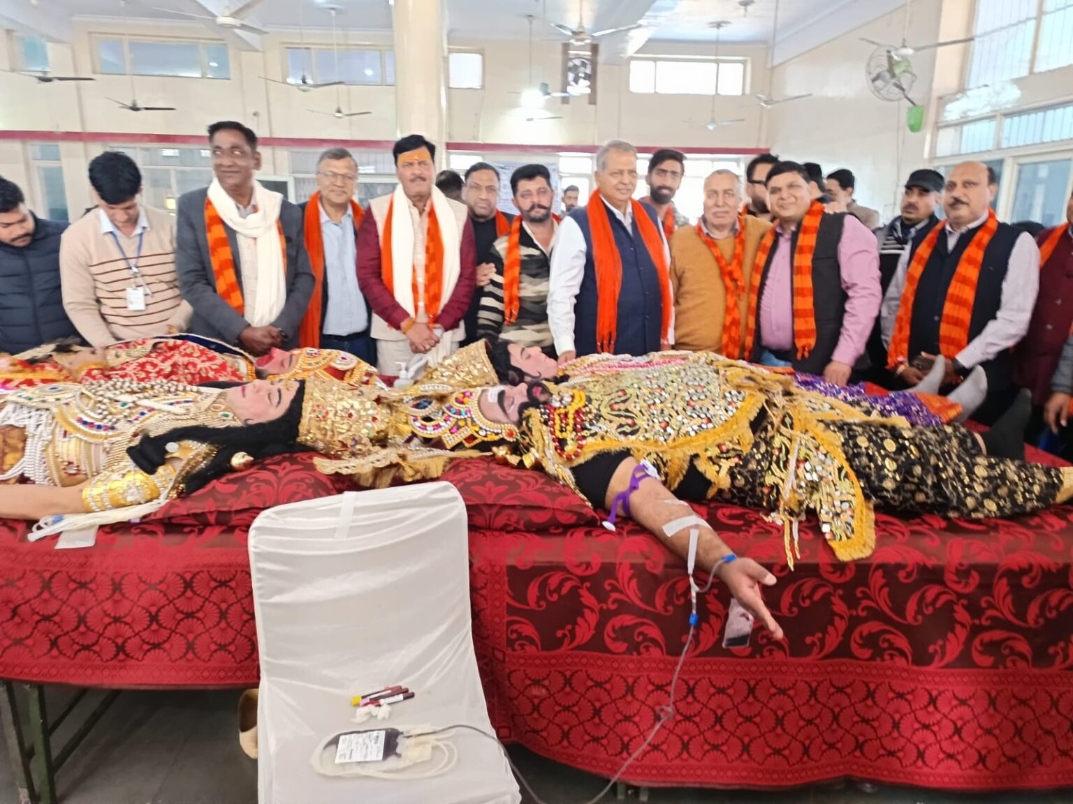 विशाल रक्तदान शिविर आयोजित: 150 से अधिक रक्त यूनिट हुए एकत्रित blood donation camp