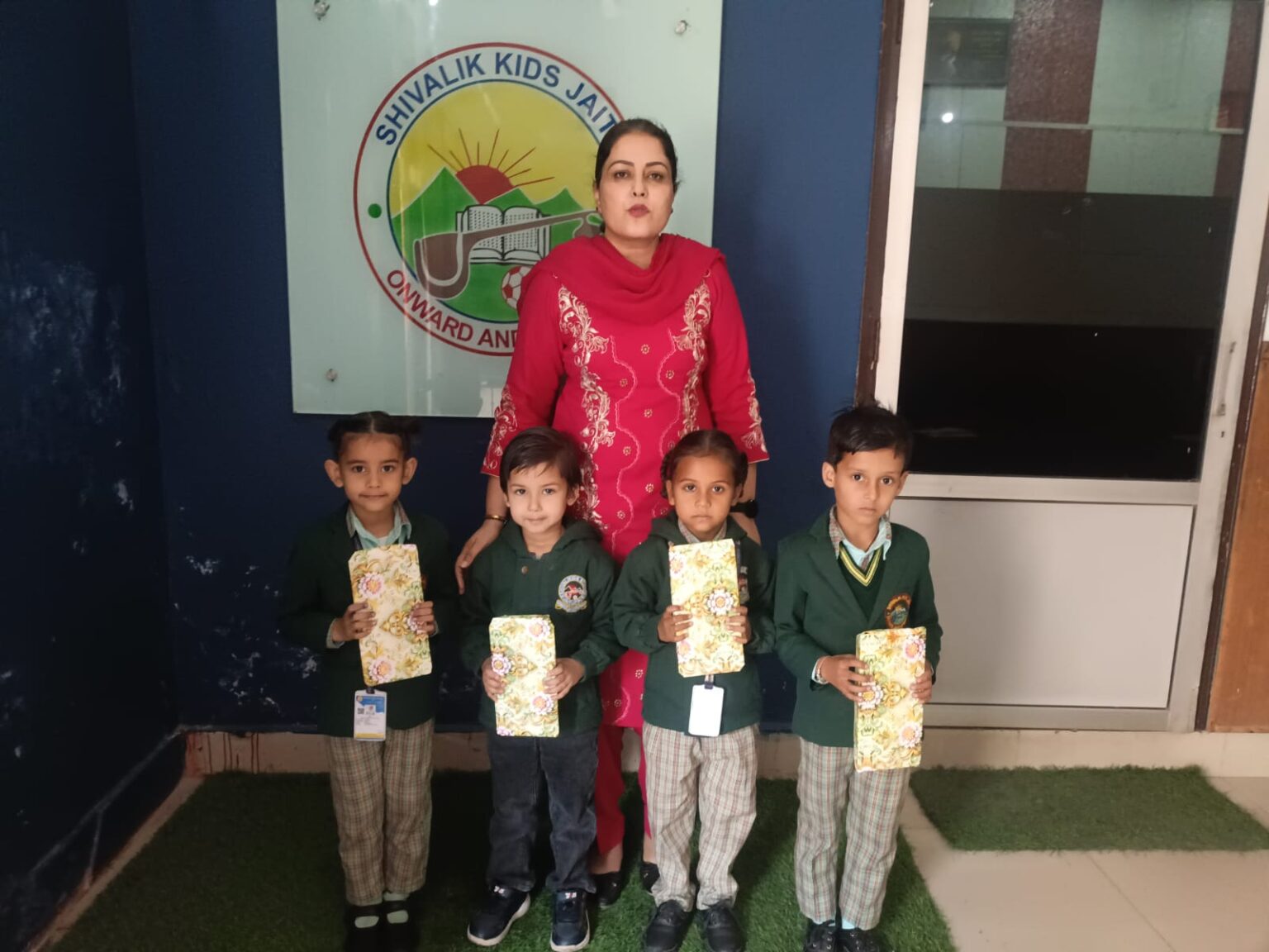 शिवालिक किड्स स्कूल Shivalik Kids School