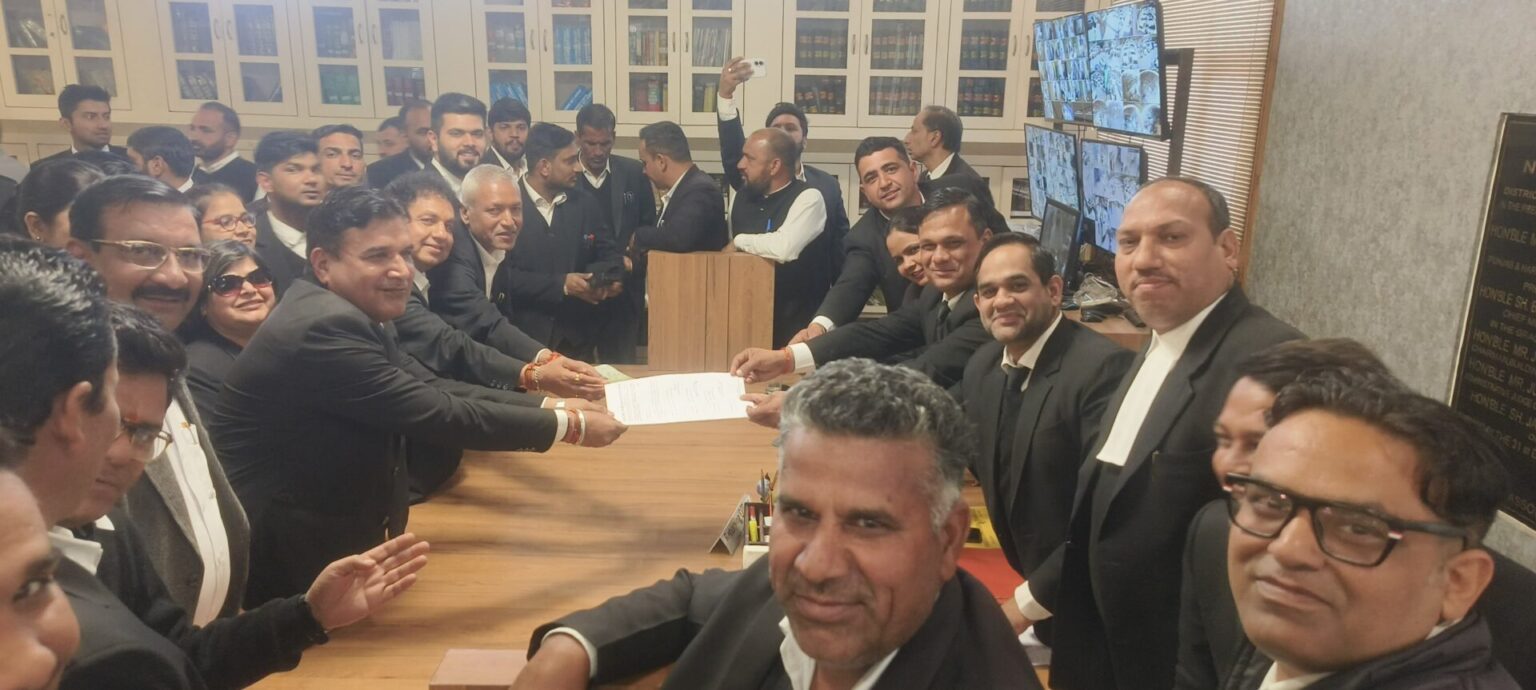 नामांकन के दूसरे दिन आये कुल 15 उम्मीदवार, प्रधान पद के 2 Pradhan