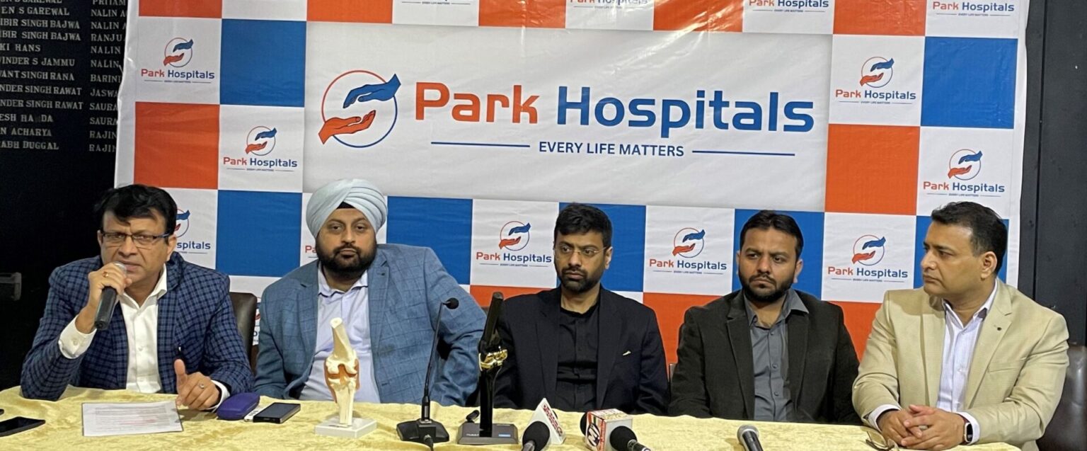 पार्क अस्पताल मोहाली ने 100 से अधिक रोबोटिक जॉइंट रिसर्फेसिंग सर्जरी सफलतापूर्वक पूरी की Park Hospital