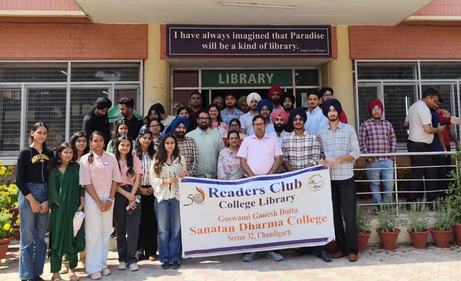 सिंह के व्याख्यान में छात्रों को शहीदों के संघर्ष और विचारधाराओं से करवाया गया रूबरू Singh's lecture