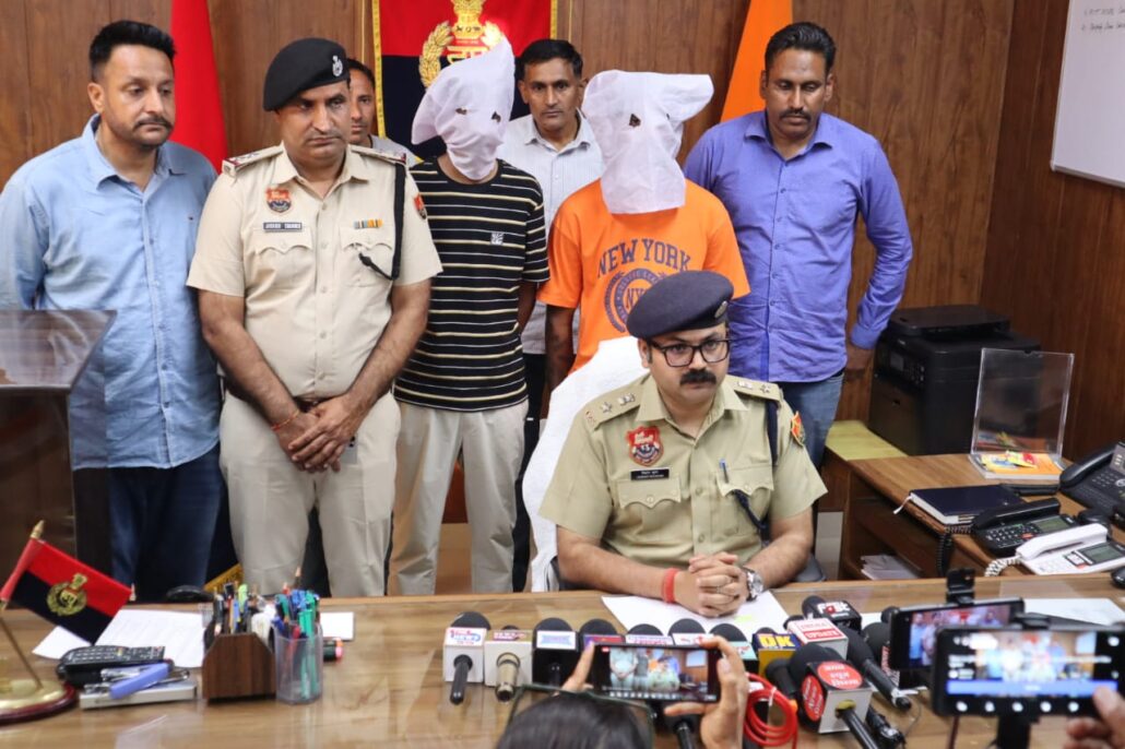 जिला पुलिस की हेरोइन (चिट्टा) तस्करों पर बड़ी कार्रवाई heroin smugglers