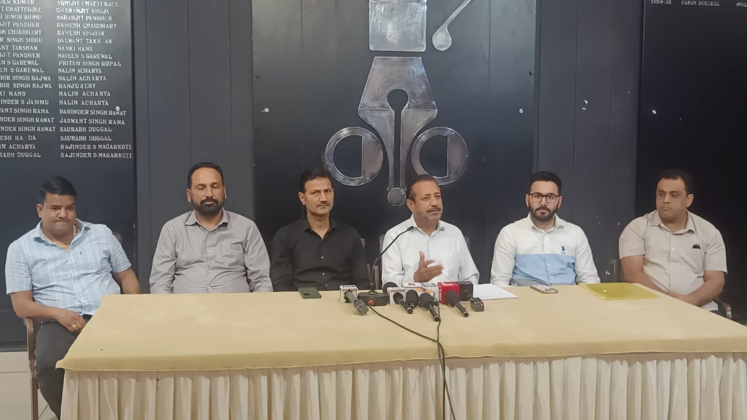 चंडीगढ़ वाइन कॉन्ट्रैक्टर एसोसिएशन Chandigarh Wine Contractors Association
