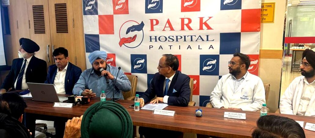 रोबोटिक नी-रिप्लेसमेंट सर्जरी के सभी 3 मॉडेलिटी पार्क अस्पताल में उपलब्ध knee replacement surgery