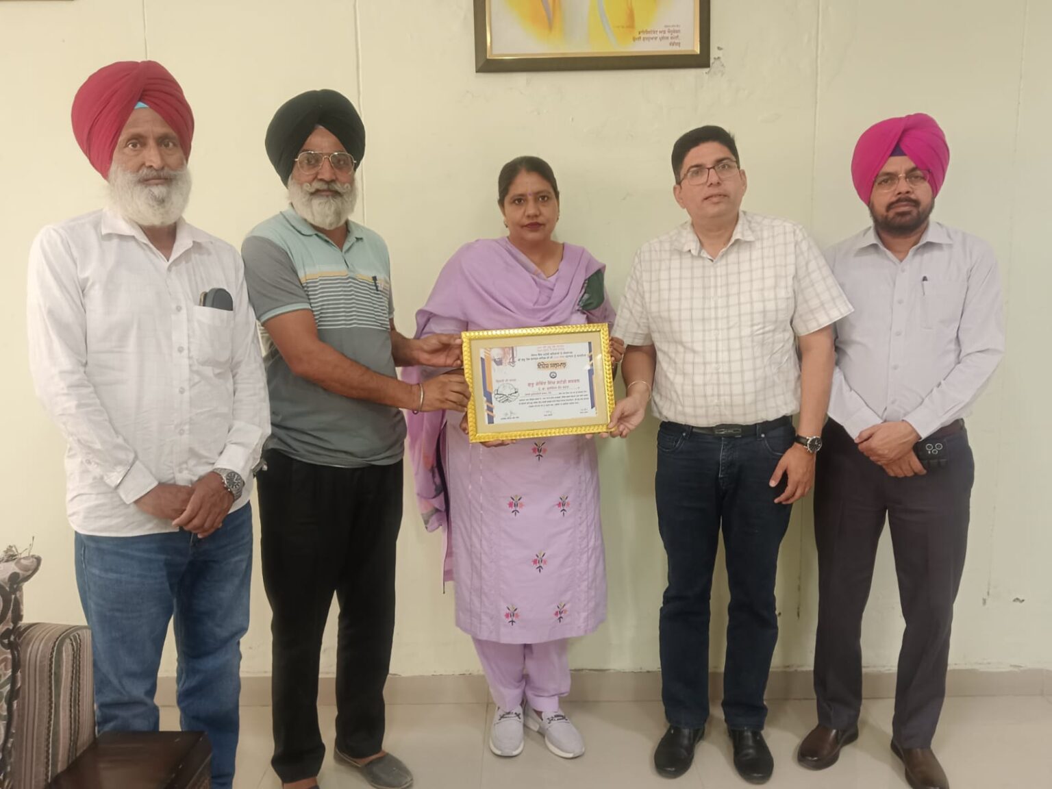 डॉ. गुरबिंदर कौर को गुरु गोबिंद सिंह स्टडी सर्किल ने किया सम्मानित Dr. Gurbinder Kaur