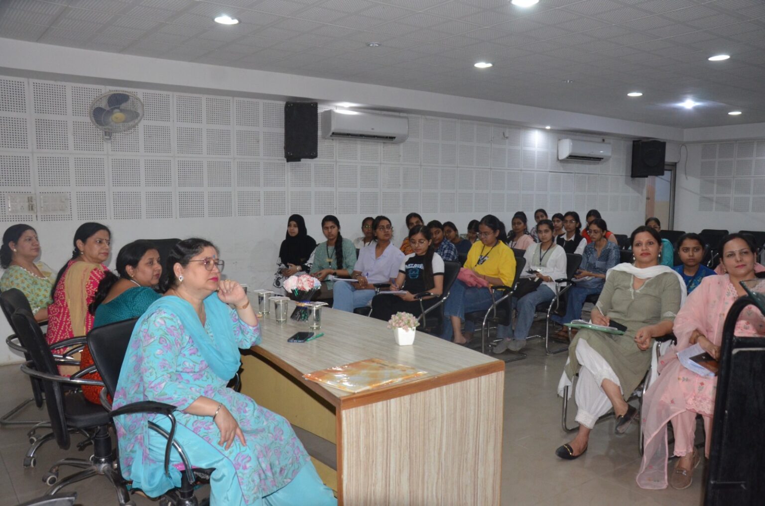 शेयर बाजार की नॉलेज से कमाया जा सकता लाभः डॉ शैली गुप्ता Dr. Shaili Gupta