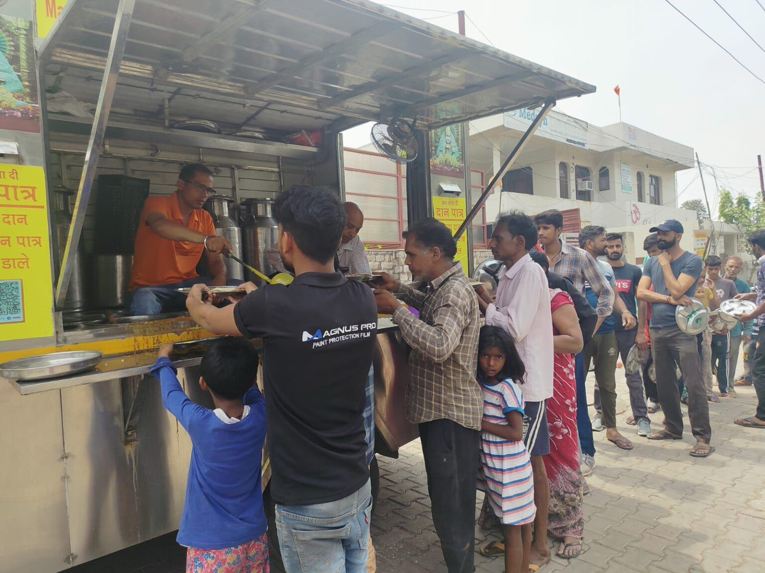 श्री श्याम करुणा फाउंडेशन द्वारा 161वां अन्न भंडारा आयोजित Shri Shyam Karuna Foundation