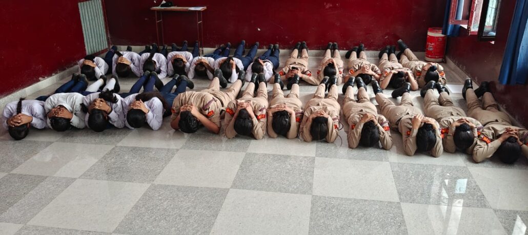 आर.डी.एम.  में  एन.सी.सी. व एन.एस.एस. टीम ने किया मॉक ड्रिल का अभ्यास NCC and NSS team