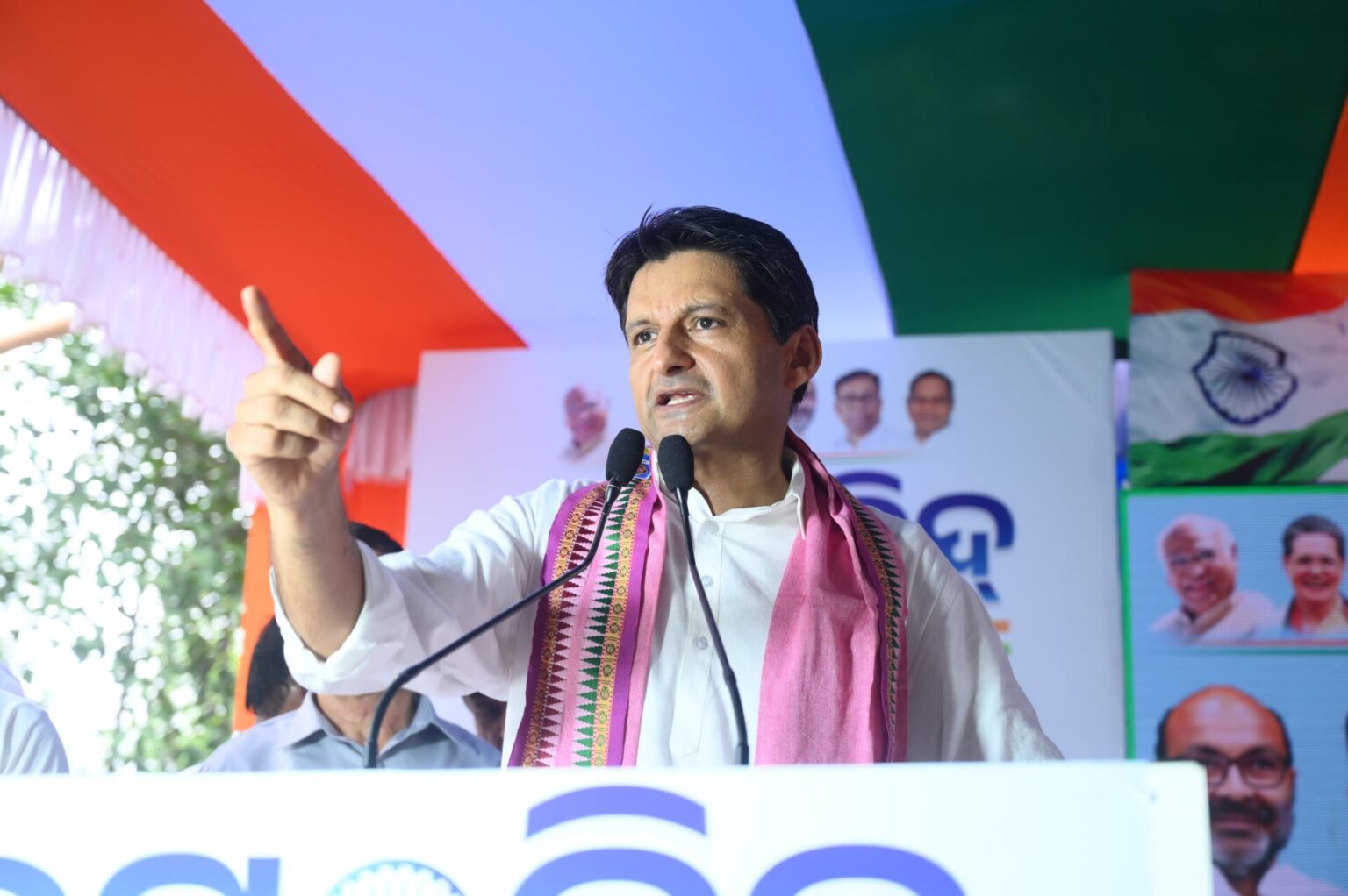 न्यूडिम दीपेन्द्र कंपनी ने ओडिशा के बस्तर में जय हिंद अभियान के तहत सभा को संबोधित किया Newdim Dipendra Company