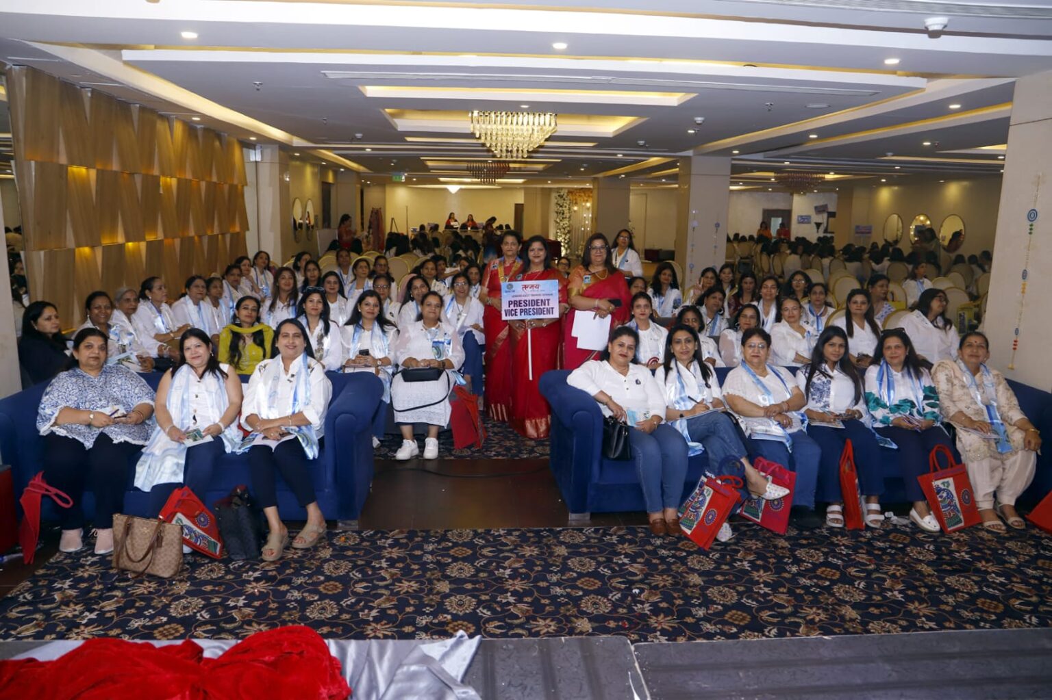 इनर व्हील डिस्ट्रिक्ट 308 का ‘तन्मय: परिवर्तन और परंपरा’- लीडरशिप ट्रेनिंग प्रोग्राम आयोजित 'Tanmay: Change and Tradition'