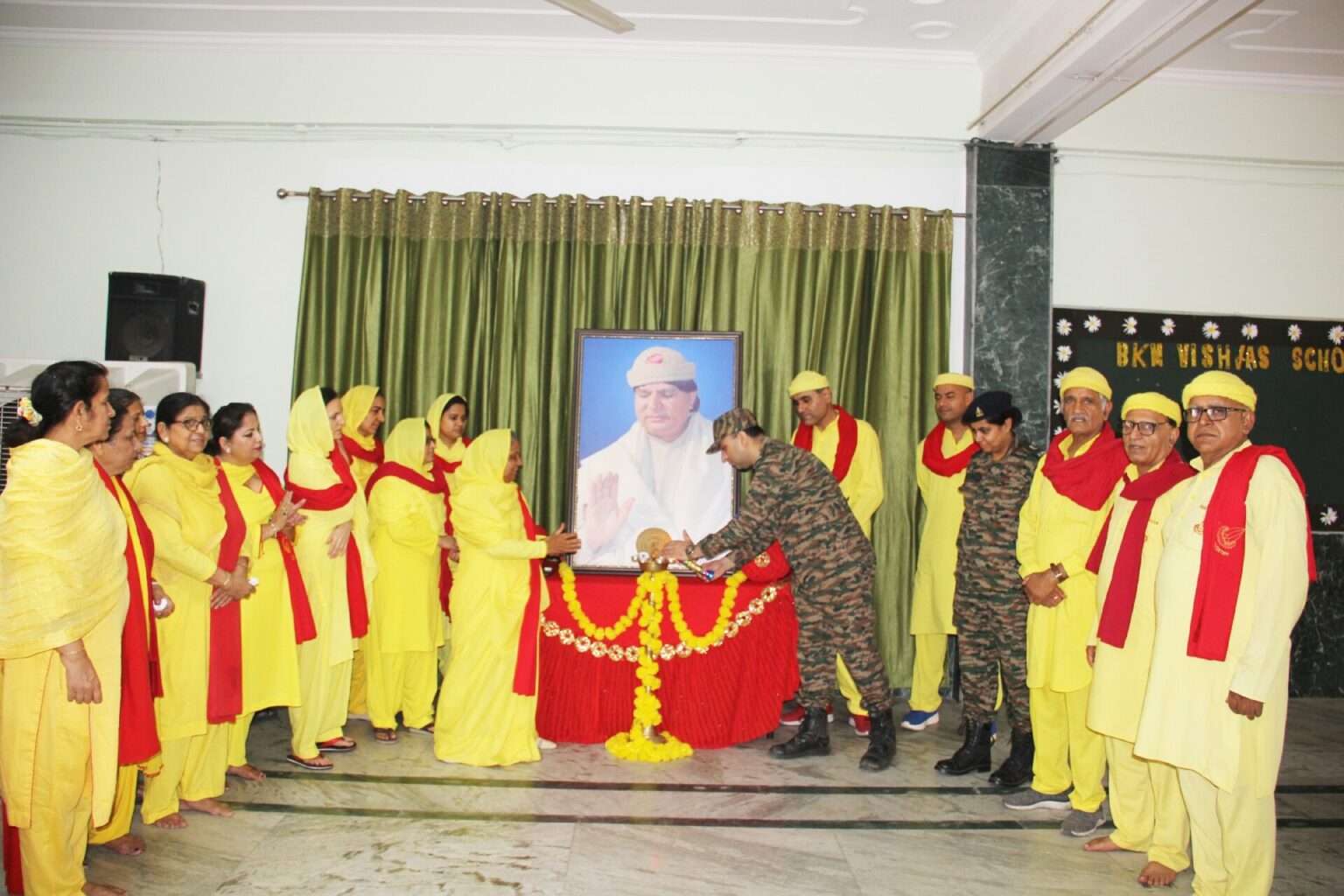 जम्मू कश्मीर की सरहद पर खड़े भारतीय सैना के जवानों के लिए हुआ 140 यूनिट्स रक्त एकत्र Army soldiers