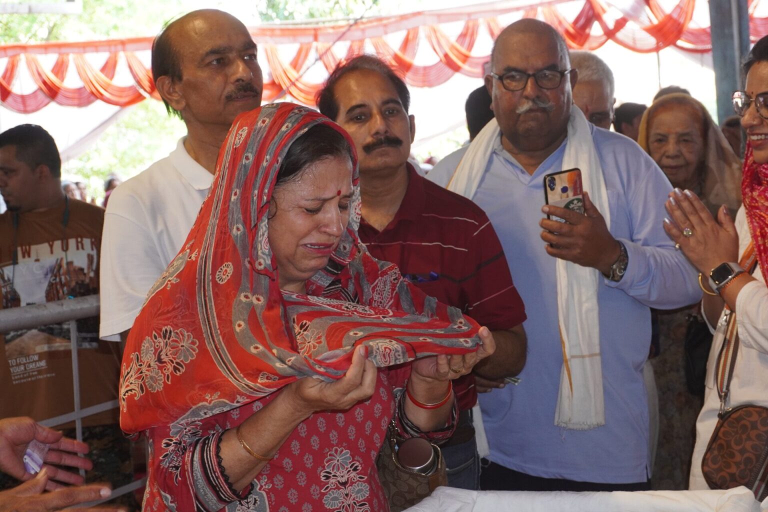 Guru Purnima Mahaparva is an opportunity to melt away sins and sufferings Sudhanshu Ji Maharaj