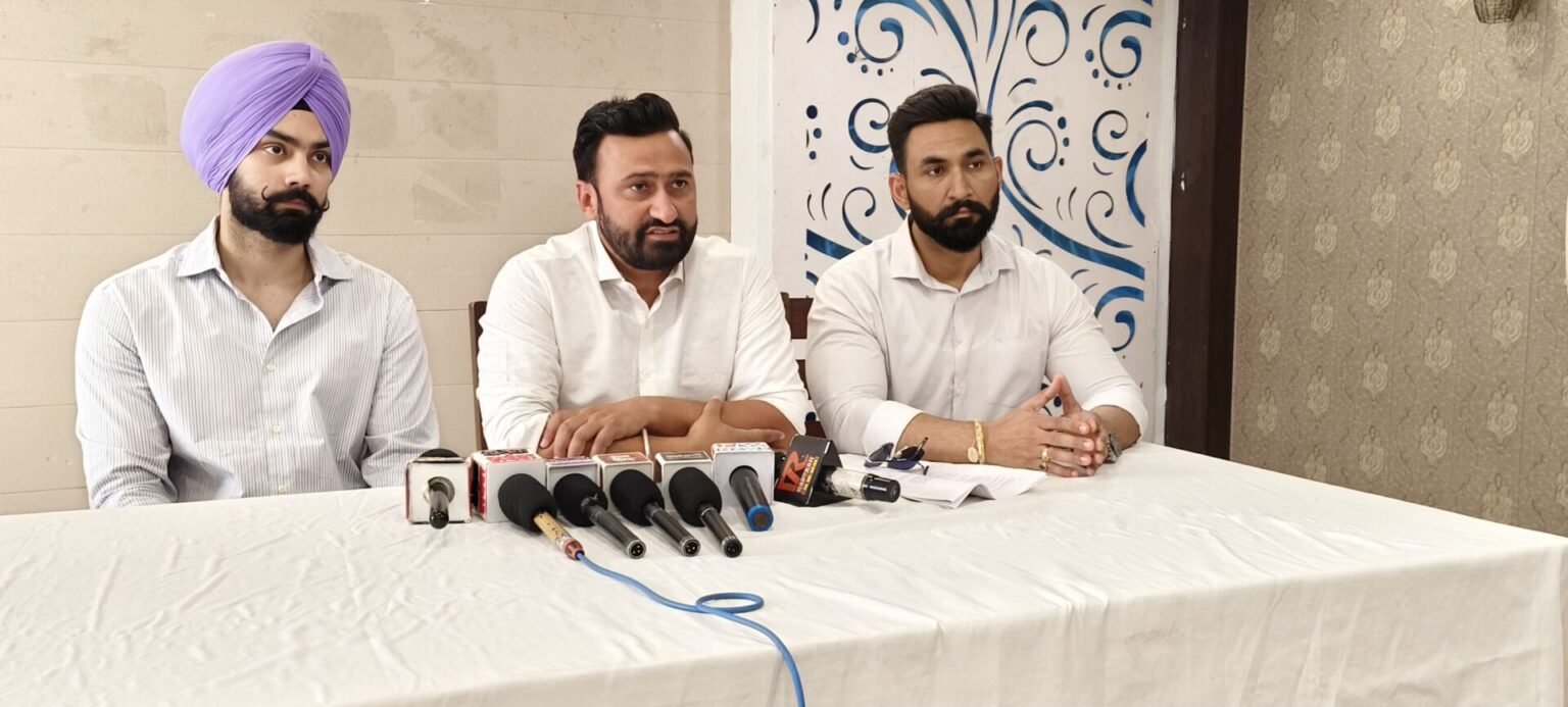 Workers attacked after entering the farm house