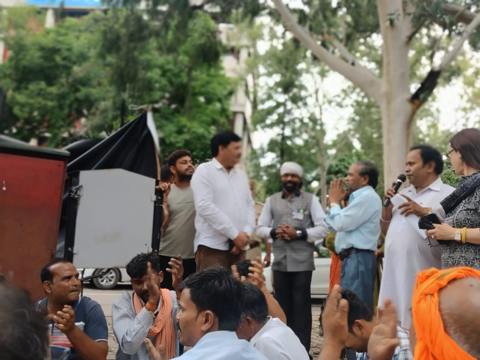 वेंडर्स ने चंडीगढ़ नगर निगम का किया घेराव